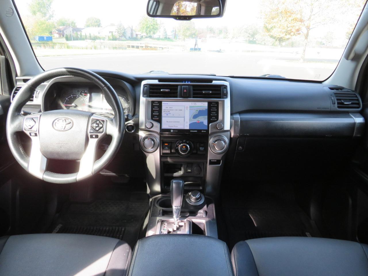 Toyota 4Runner SR5 4WD 2020
