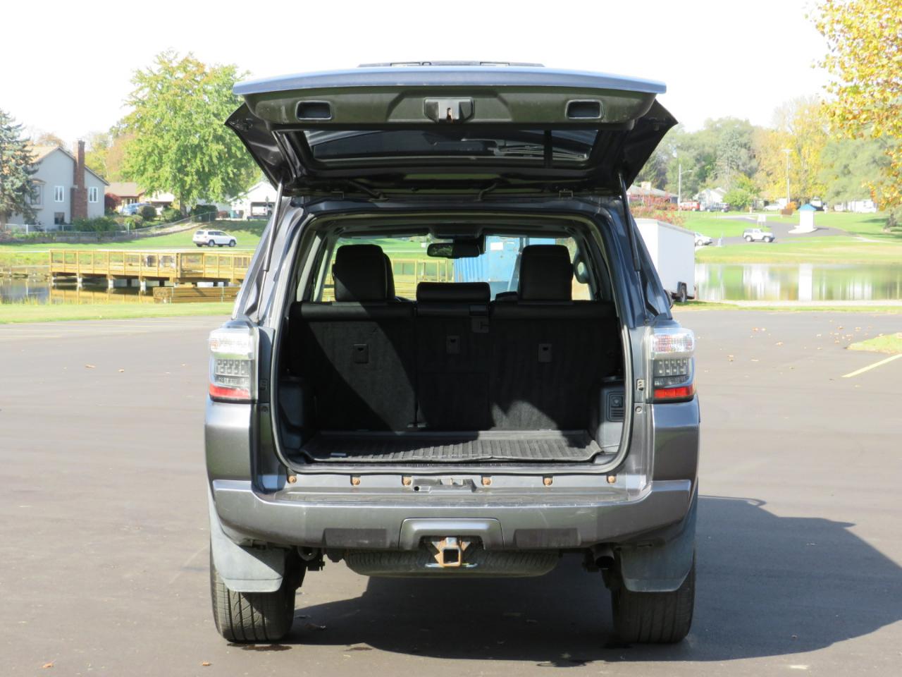 Toyota 4Runner SR5 4WD 2020