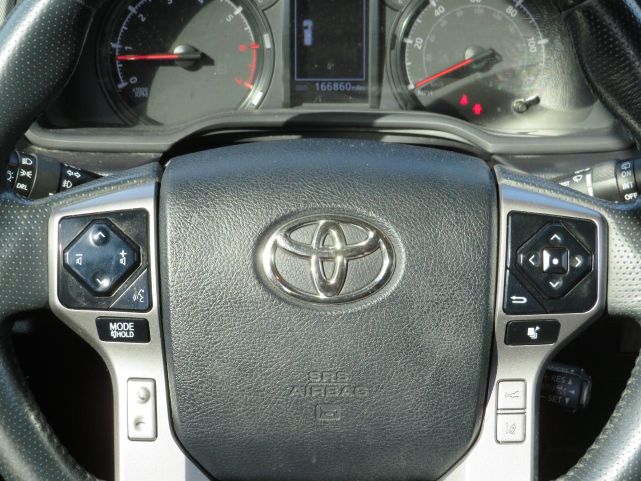 Toyota 4Runner SR5 4WD 2020