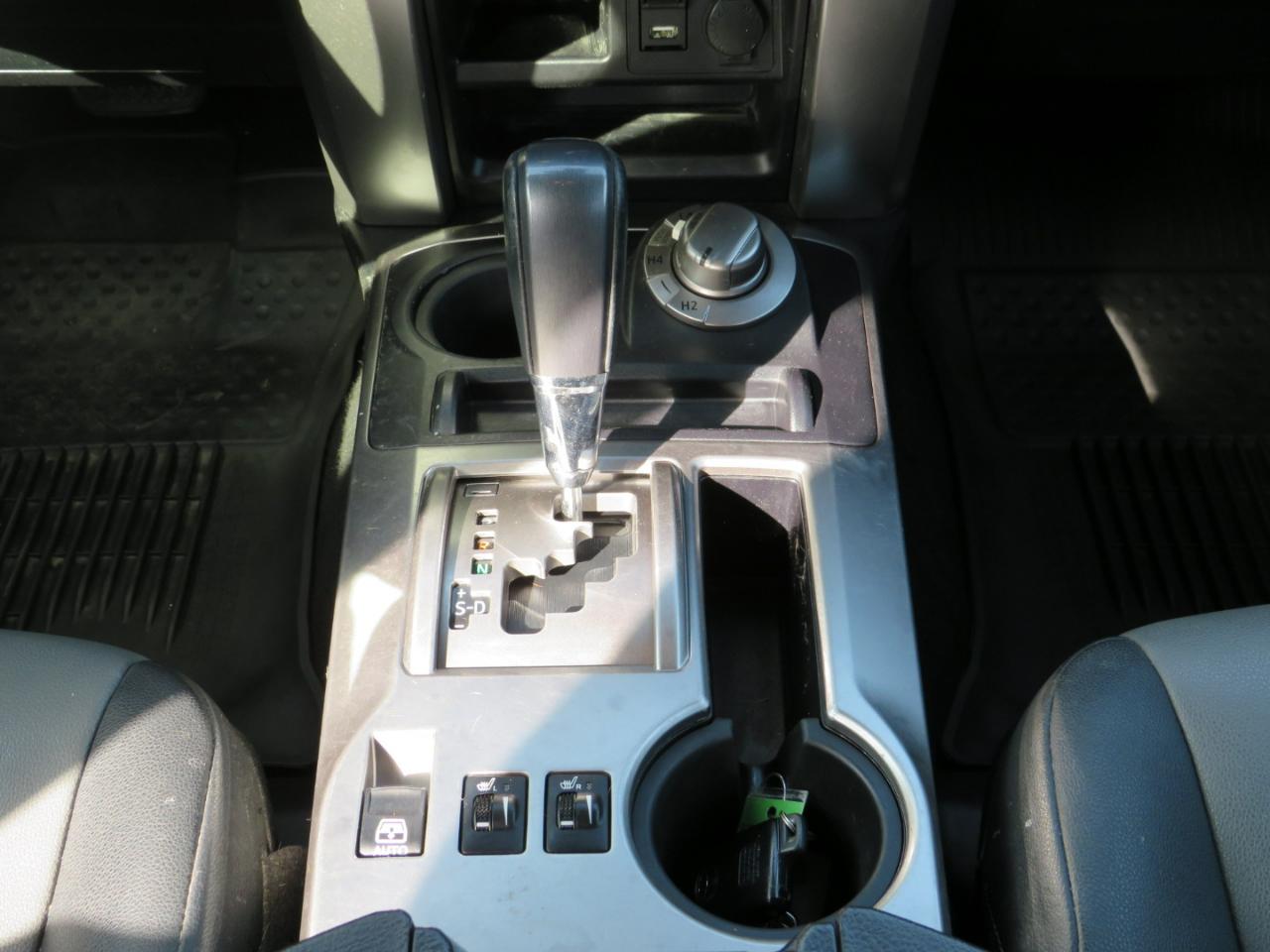 Toyota 4Runner SR5 4WD 2020