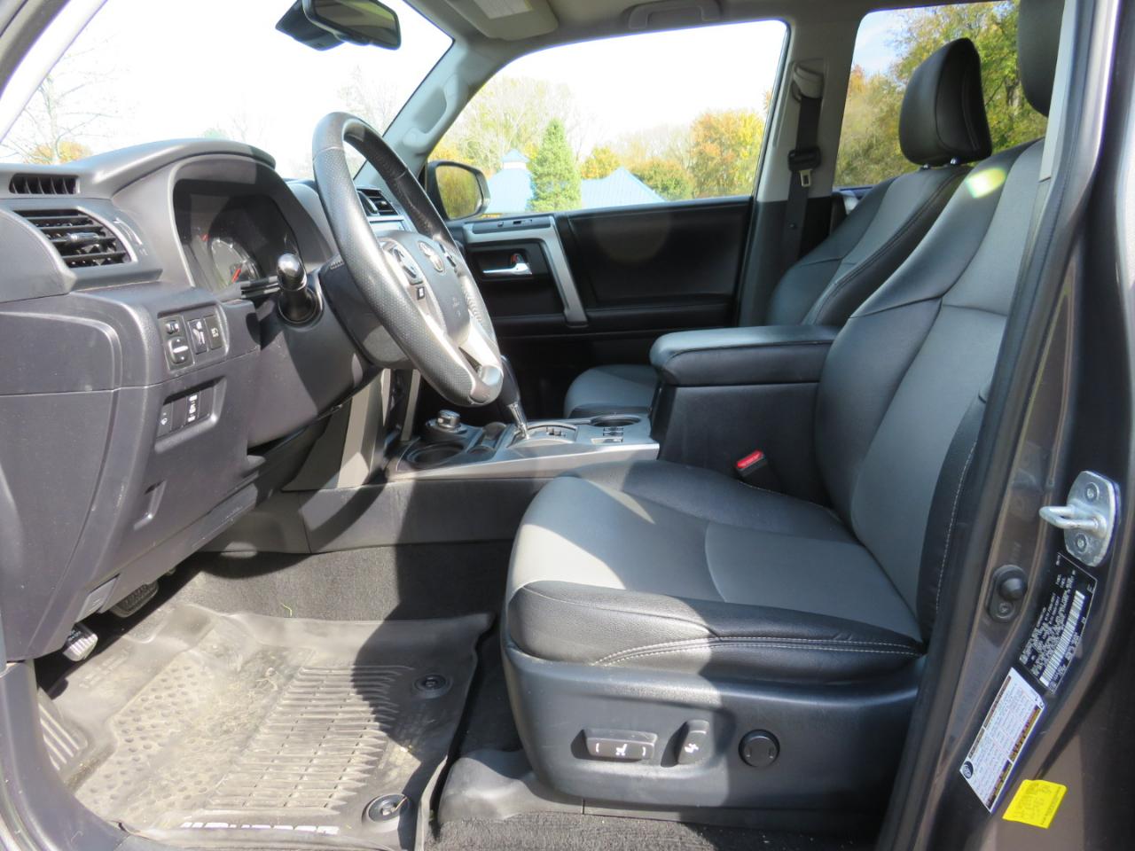 Toyota 4Runner SR5 4WD 2020
