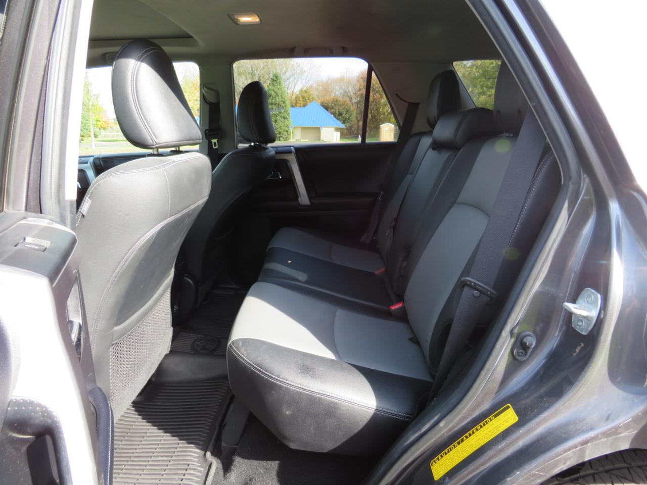 Toyota 4Runner SR5 4WD 2020