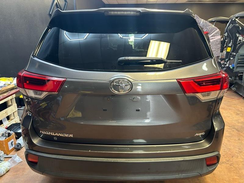 Toyota Highlander LE Plus AWD V6 2018