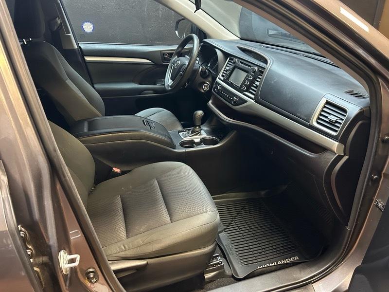 Toyota Highlander LE Plus AWD V6 2018