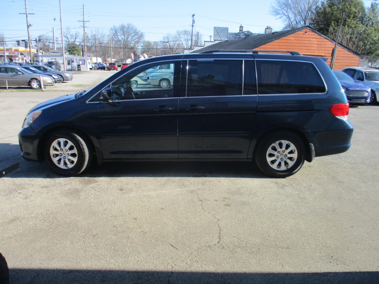 Honda Odyssey EX-L w/ DVD 2010