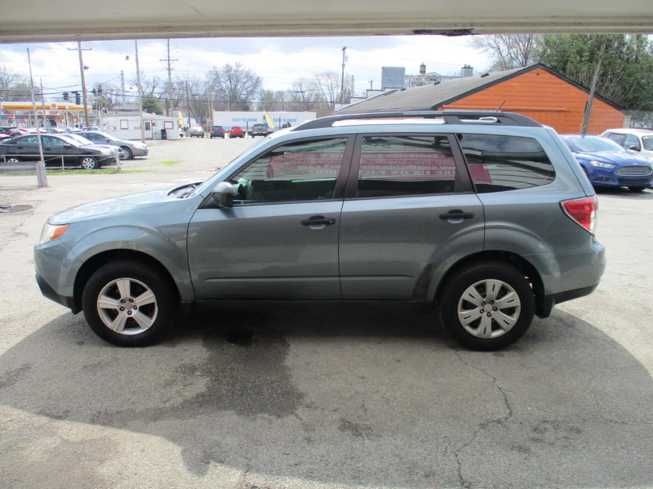 Subaru Forester 2.5X 2013
