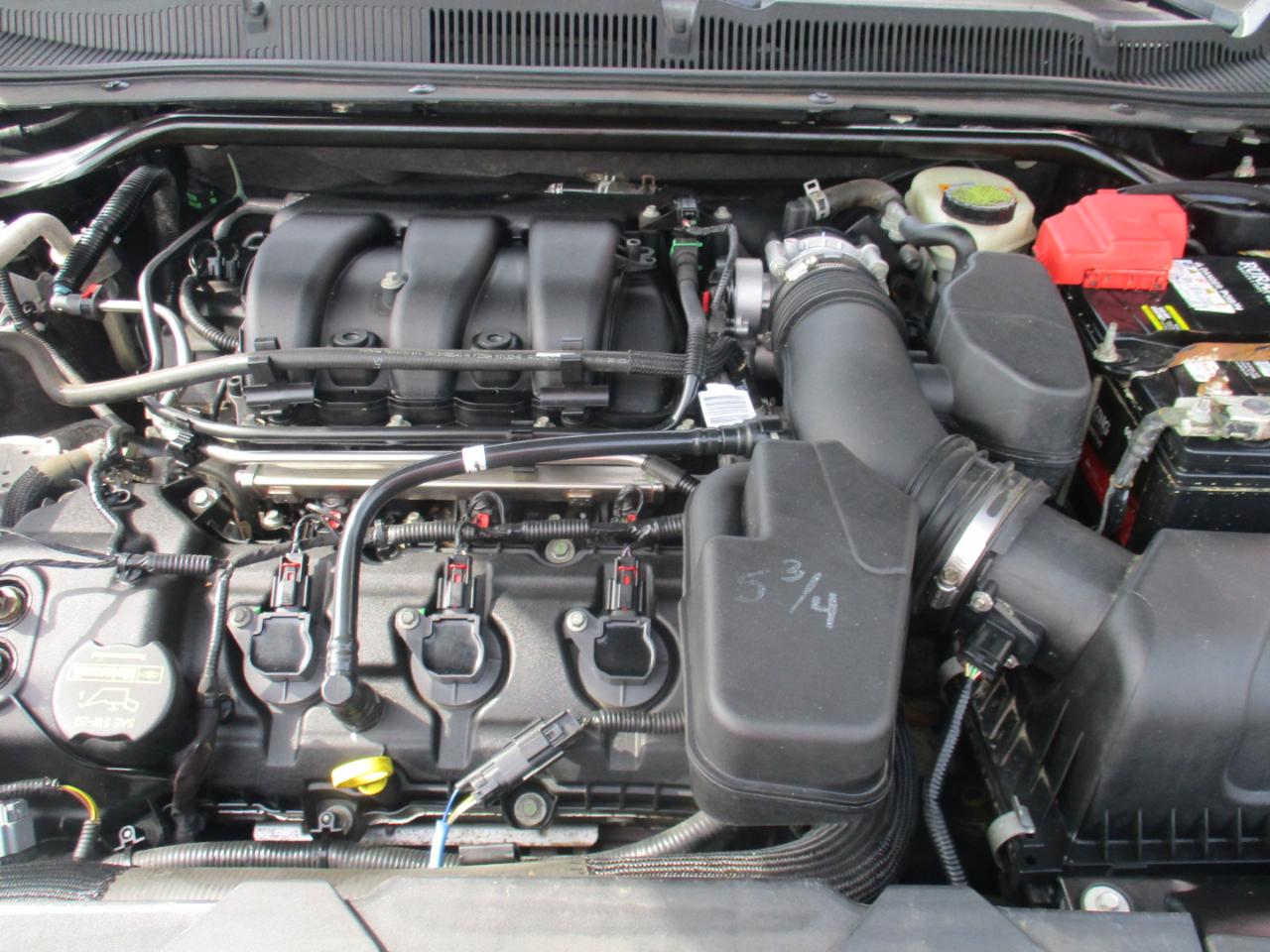 Ford Taurus Limited FWD 2013