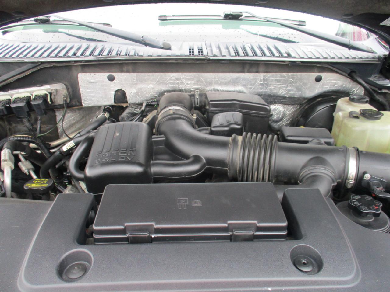 Ford Expedition XLT 4WD 2009