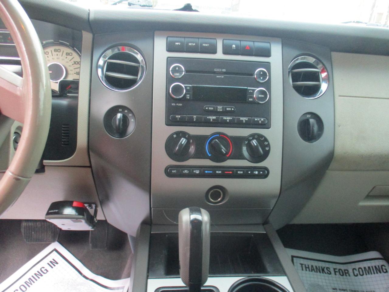 Ford Expedition XLT 4WD 2009