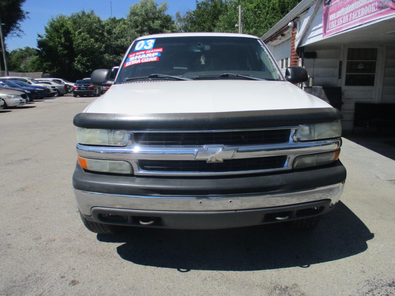 Chevrolet Suburban 1500 4WD 2003