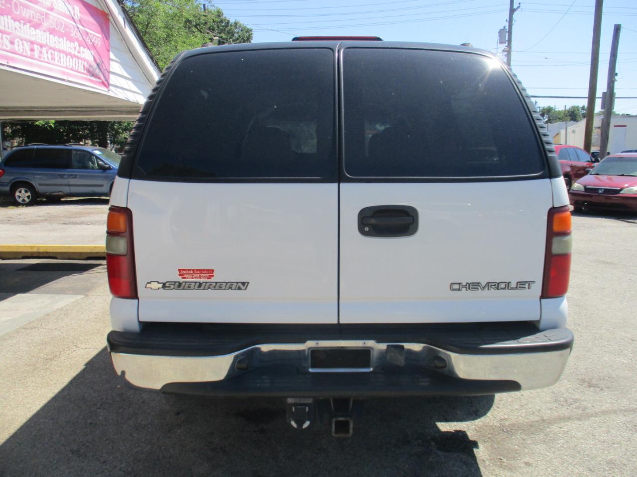 Chevrolet Suburban 1500 4WD 2003