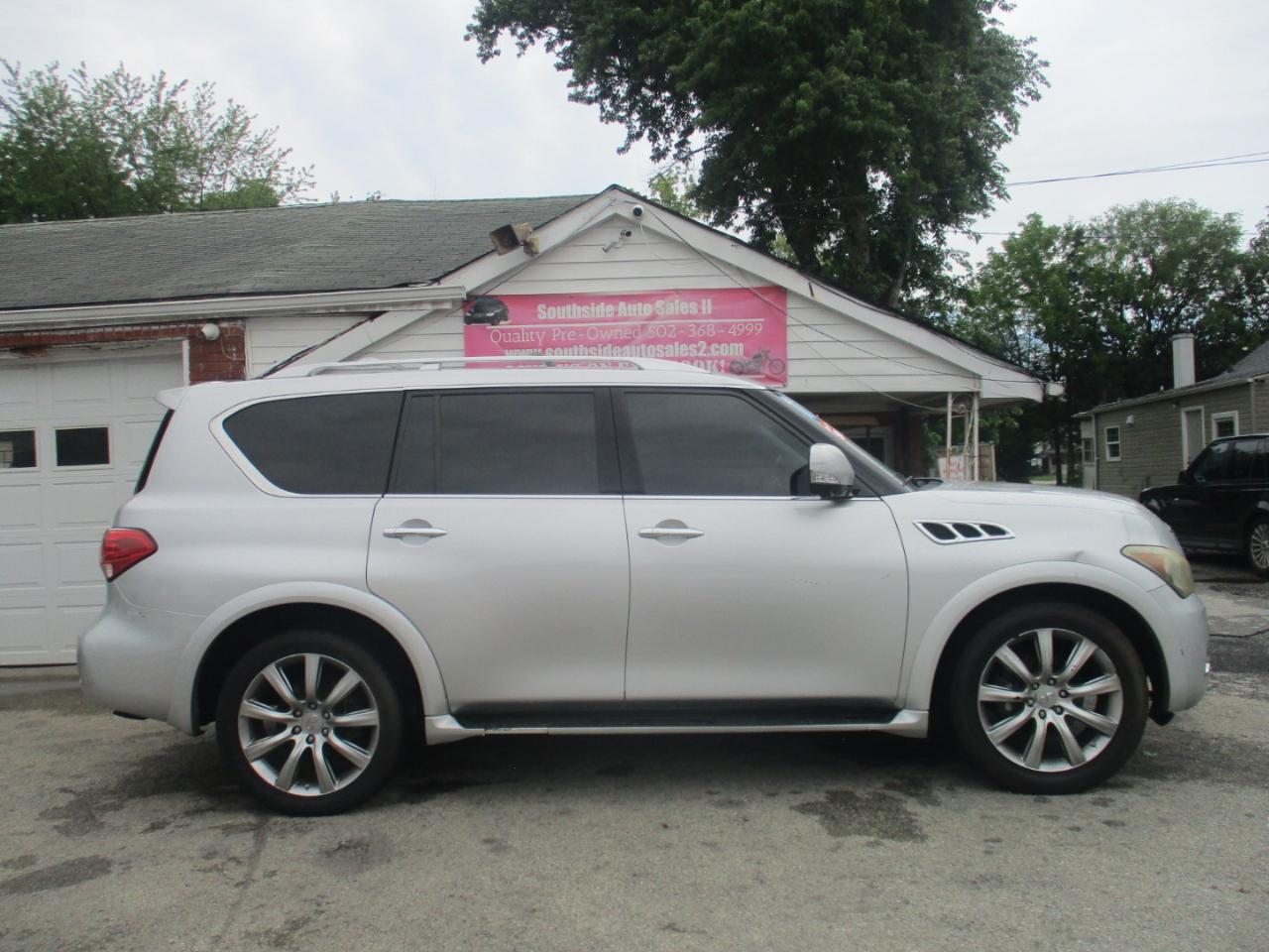 Infiniti QX56 4WD 2011