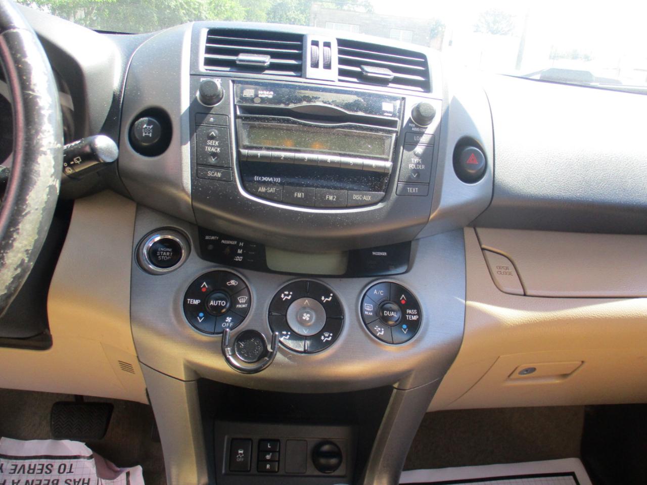 Toyota RAV4 Limited V6 4WD 2011