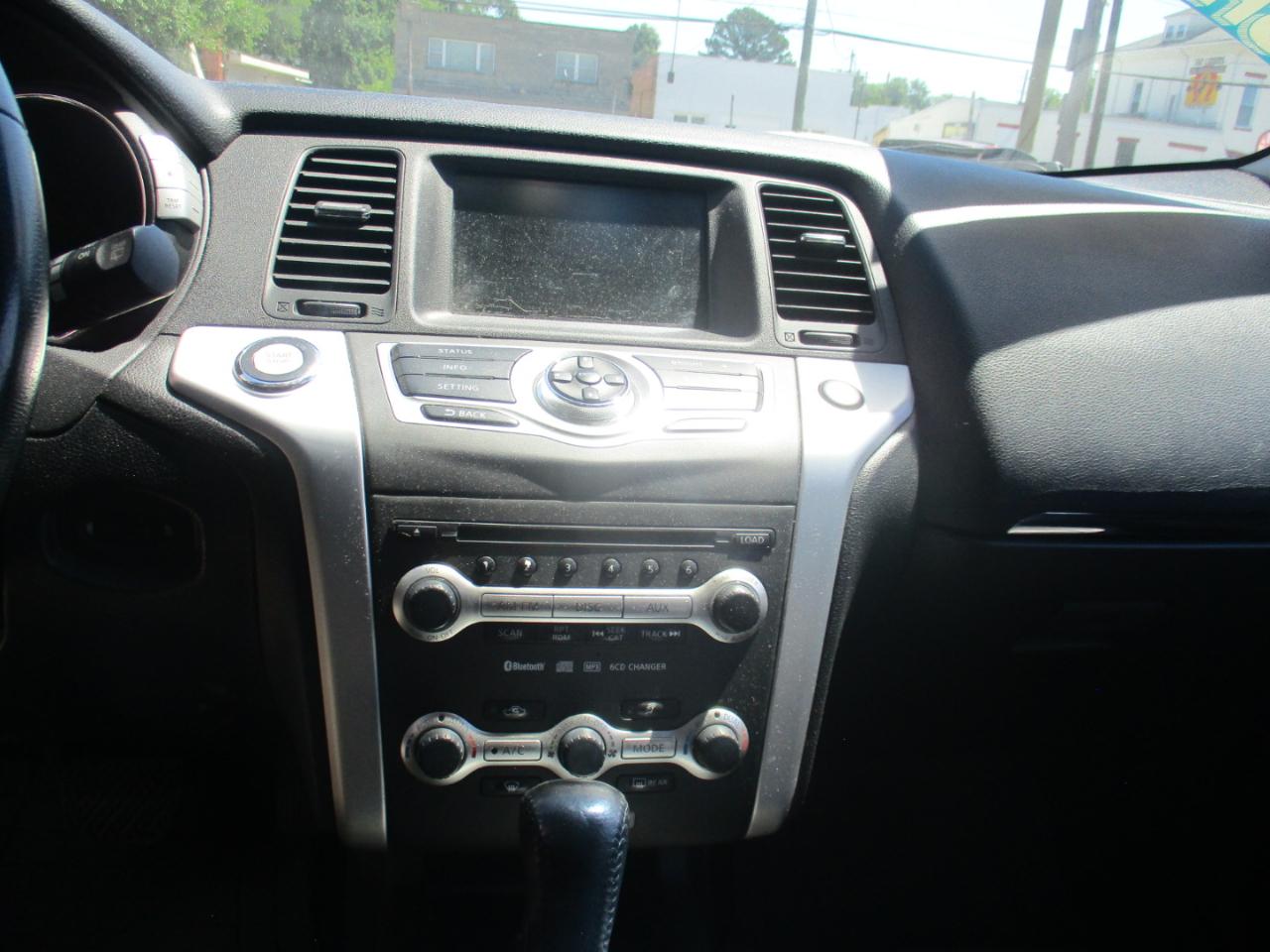 Nissan Murano S AWD 2010