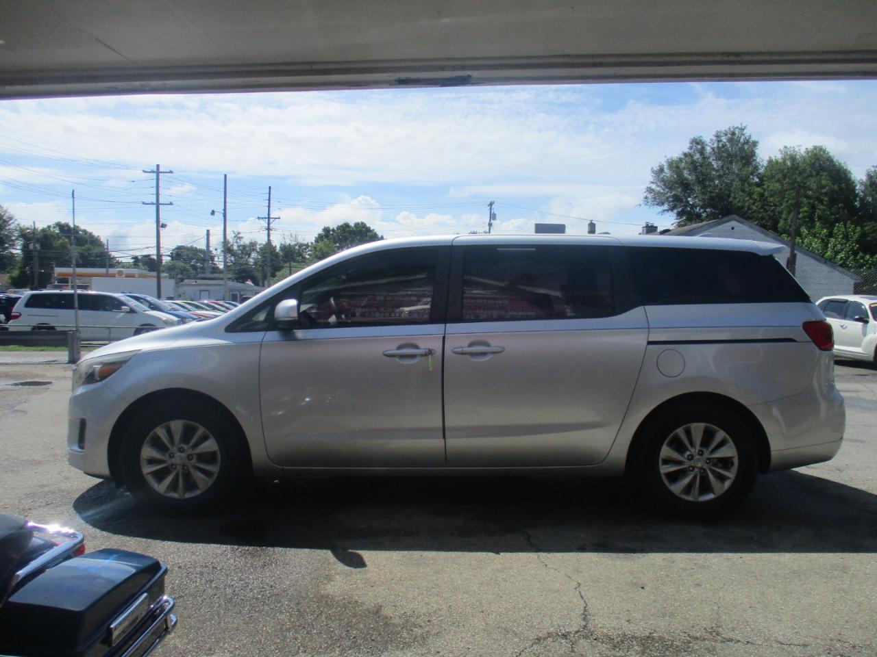 Kia Sedona L 2015