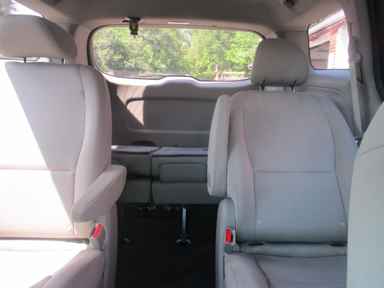 Kia Sedona L 2015