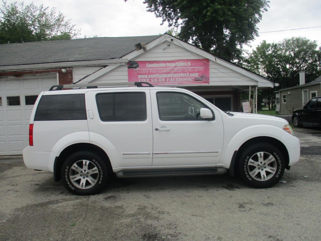 Nissan Pathfinder S 4WD 2012