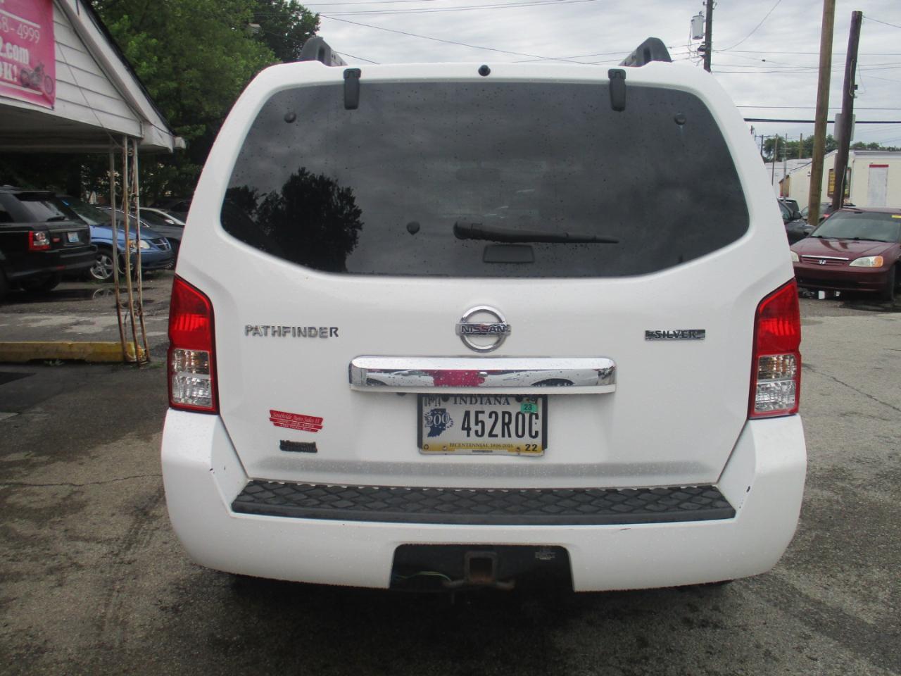 Nissan Pathfinder S 4WD 2012