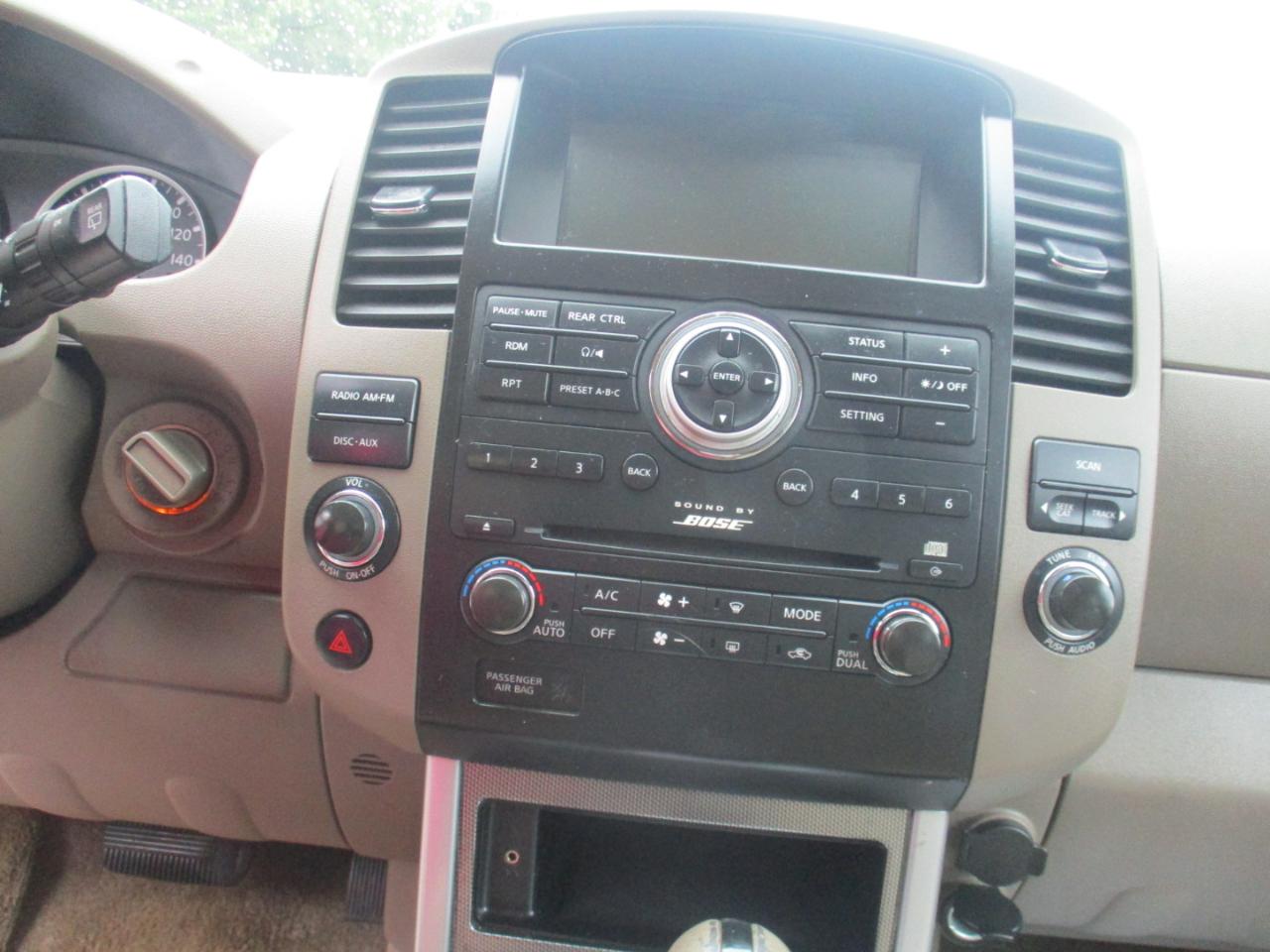 Nissan Pathfinder S 4WD 2012