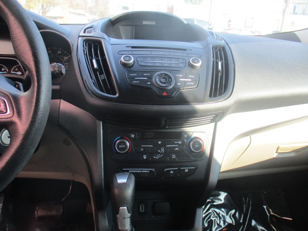 Ford Escape  2017