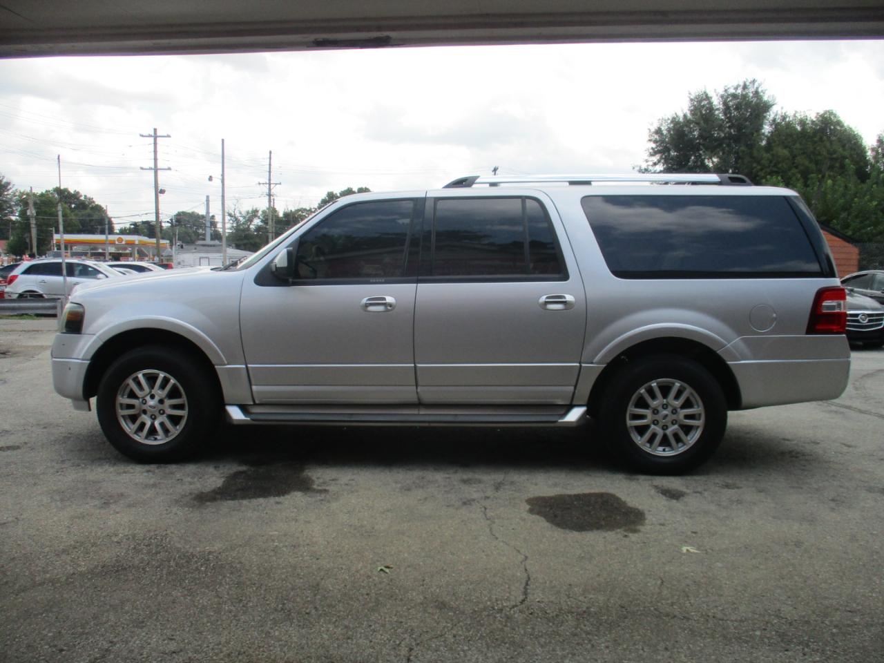 Ford Expedition EL Limited 4WD 2012