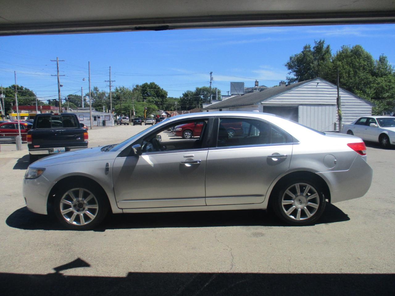 Lincoln MKZ FWD 2011
