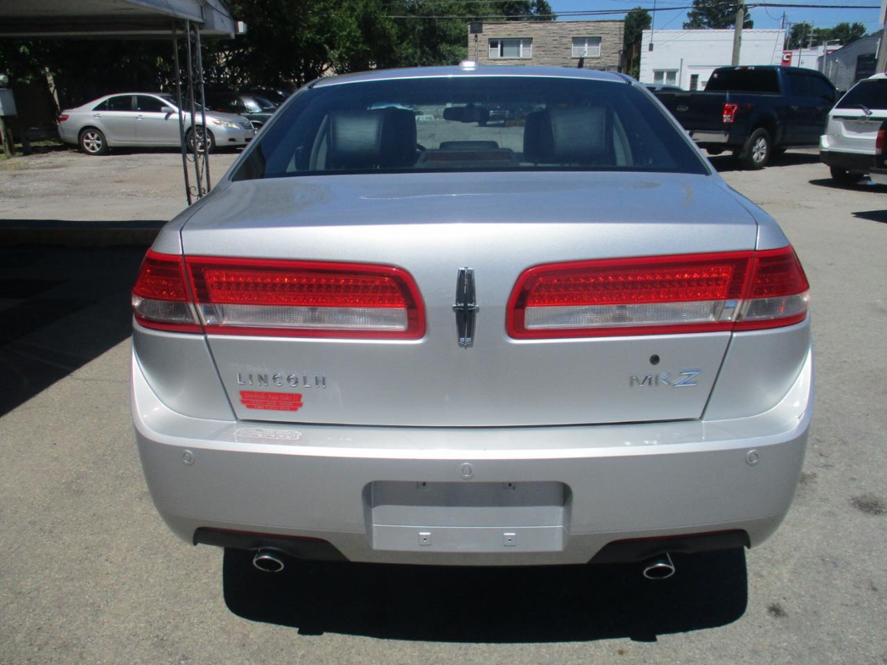 Lincoln MKZ FWD 2011