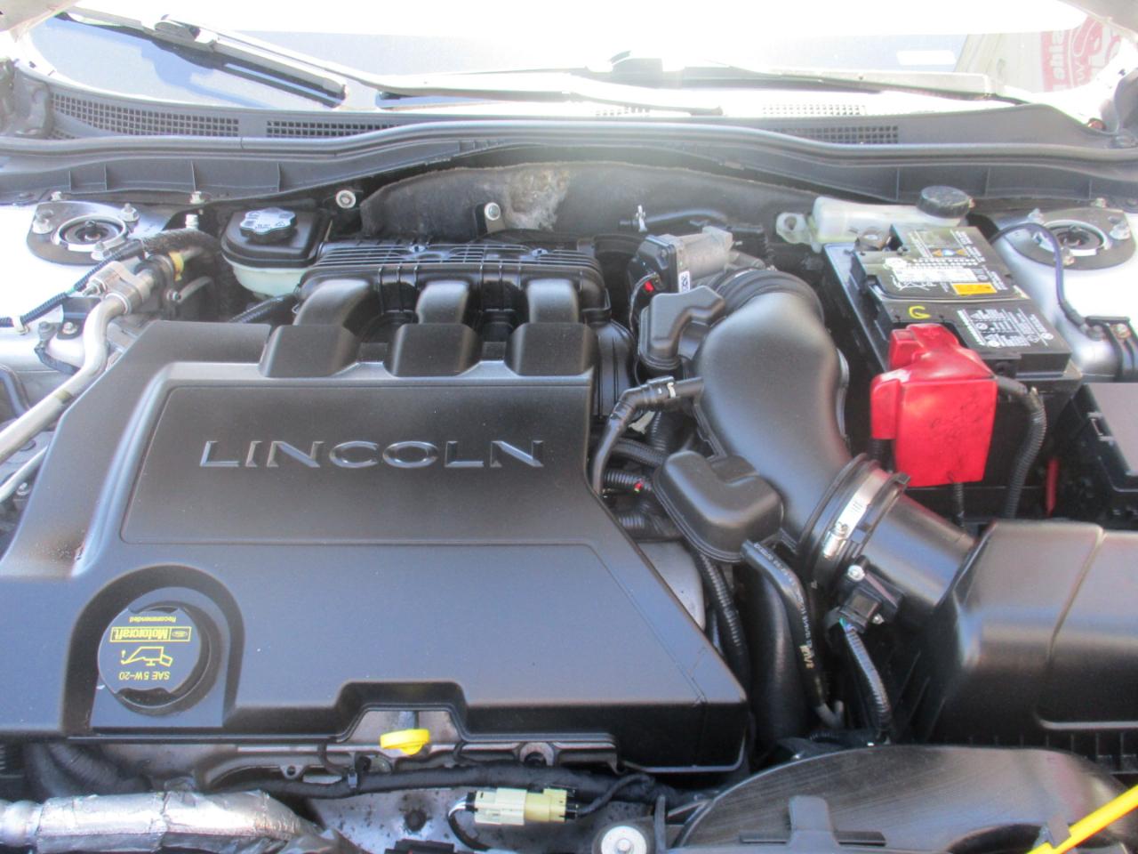 Lincoln MKZ FWD 2011