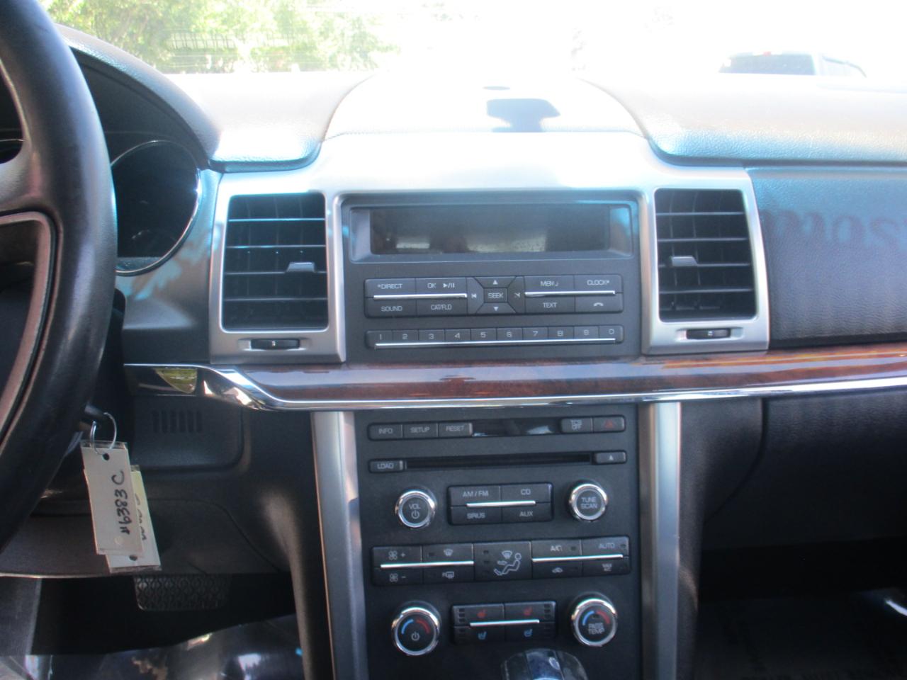Lincoln MKZ FWD 2011