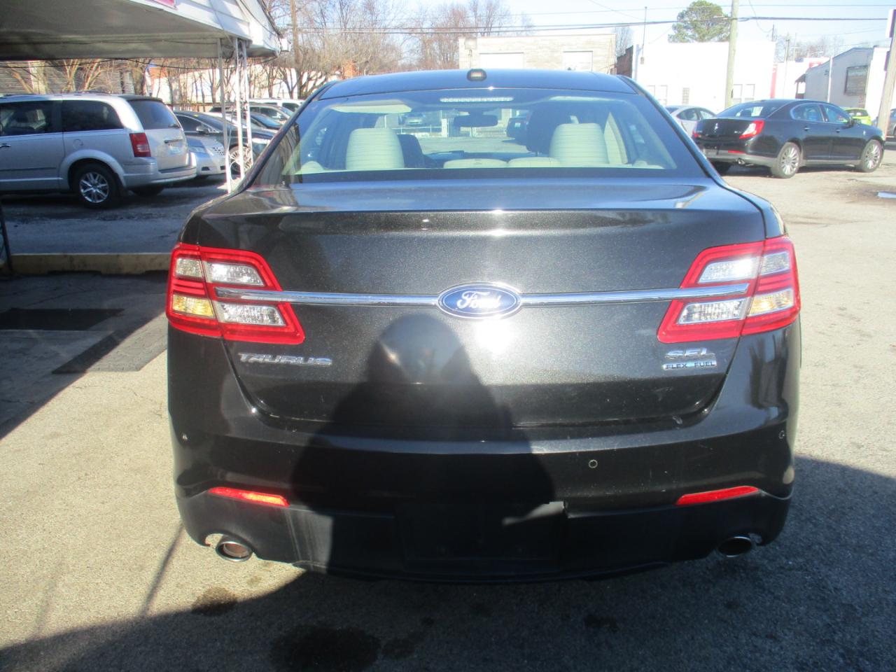 Ford Taurus SEL FWD 2013