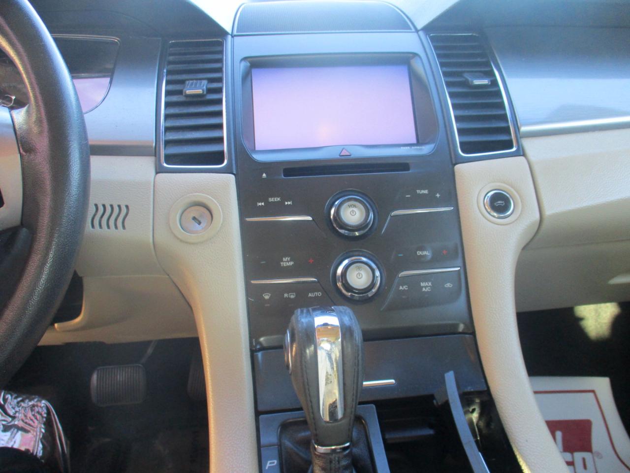 Ford Taurus SEL FWD 2013