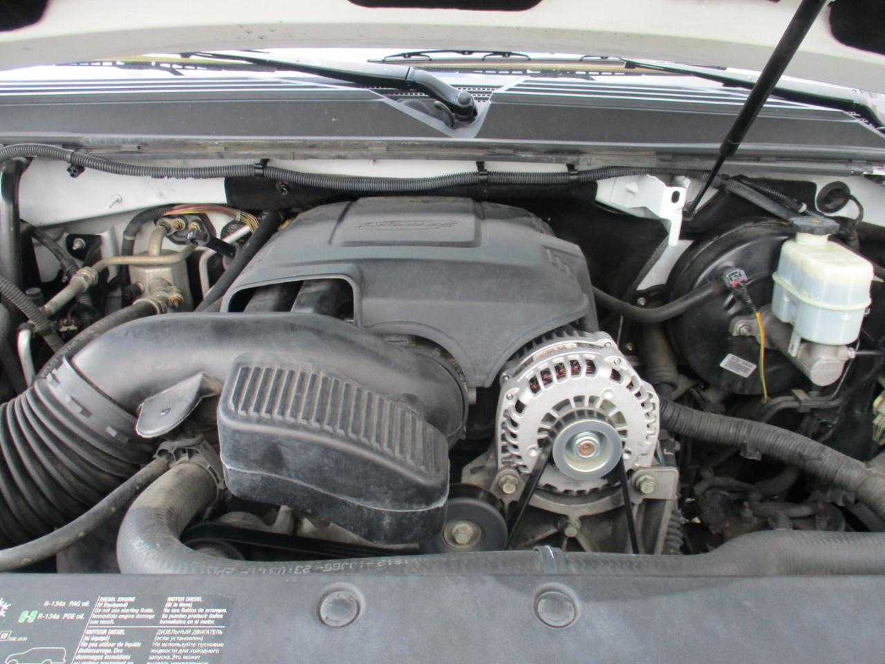 GMC Yukon Denali XL 2WD 2013