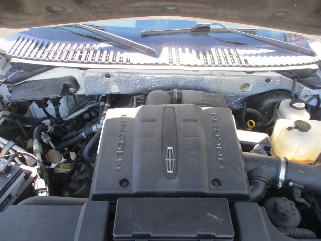 Lincoln Navigator 2WD 2012