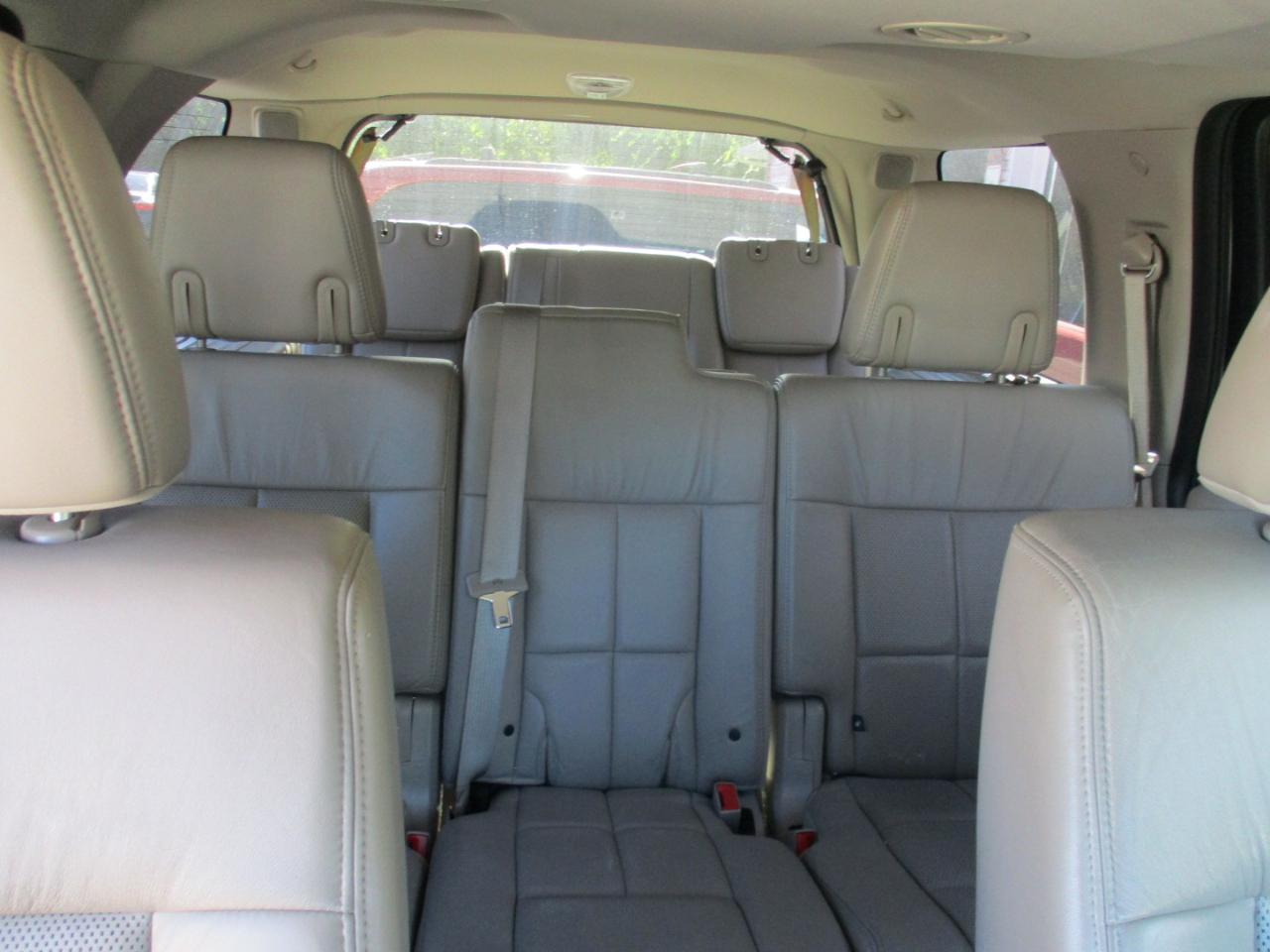 Lincoln Navigator 2WD 2012