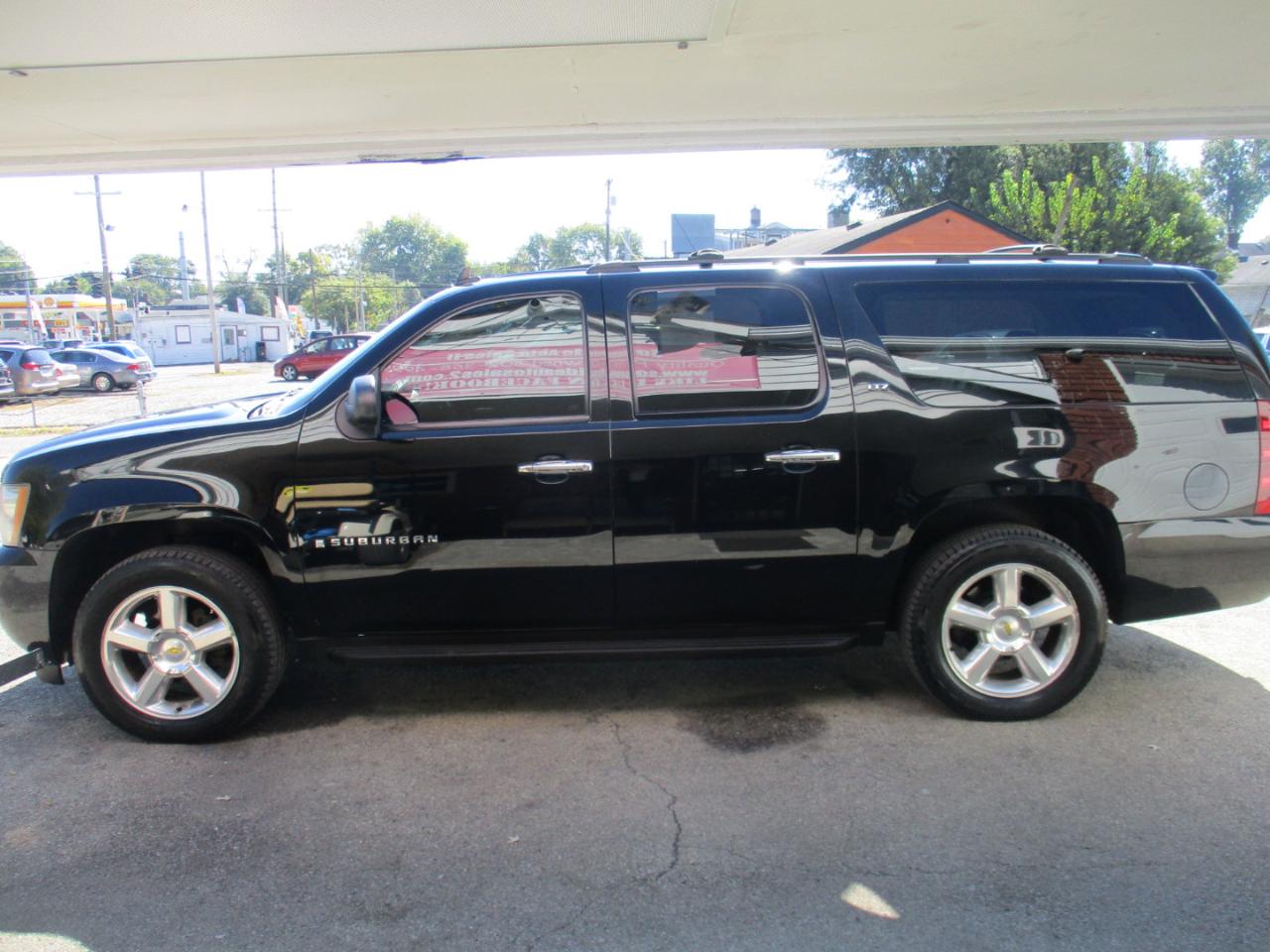 Chevrolet Suburban LS 1500 4WD 2007
