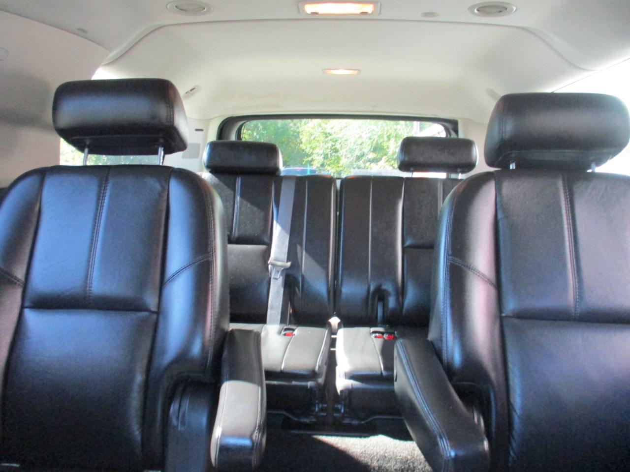 Chevrolet Suburban LS 1500 4WD 2007