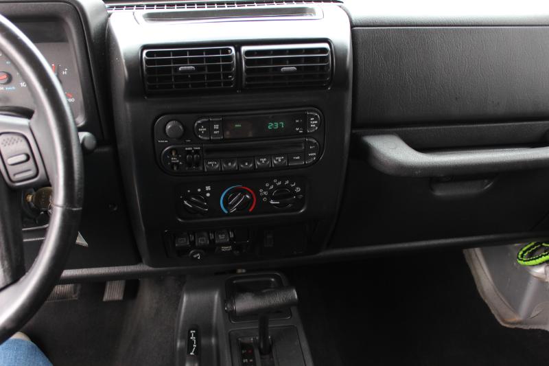 Jeep Wrangler Unlimited 4WD 4dr Sport 2004