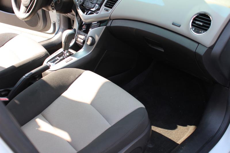 Chevrolet Cruze 2LS 2012