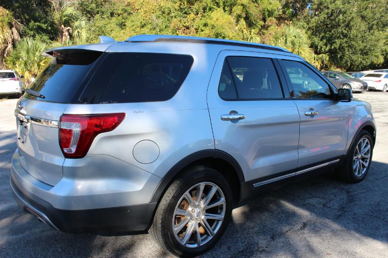 Ford Explorer Limited FWD 2017