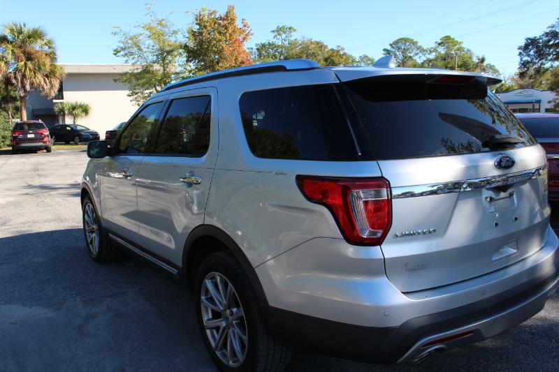 Ford Explorer Limited FWD 2017