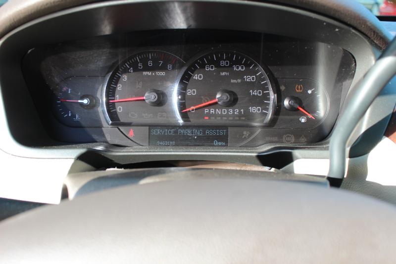 Cadillac DTS Luxury 2011