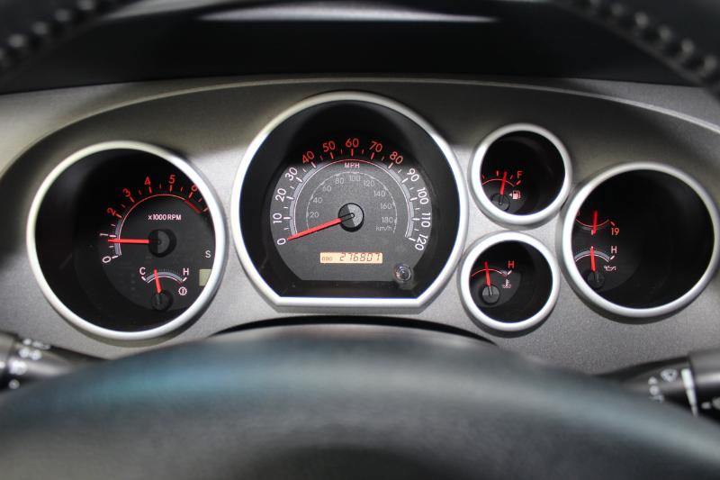 Toyota Sequoia SR5 5.7L 2WD 2011