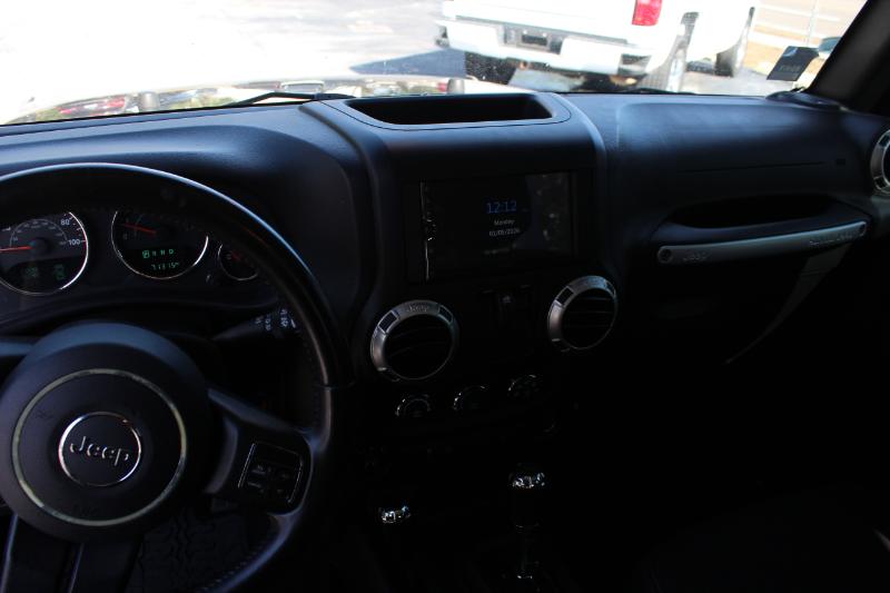 Jeep Wrangler Sahara 4WD 2017