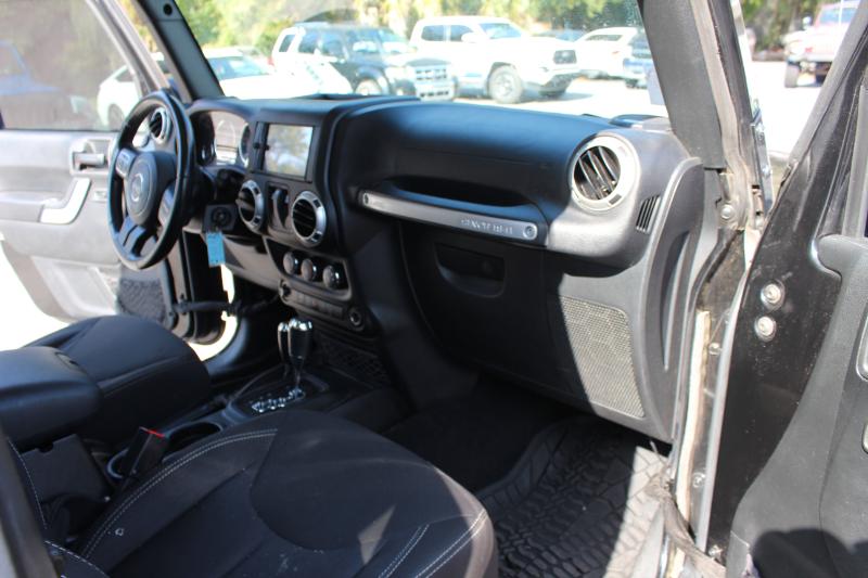 Jeep Wrangler Sahara 4WD 2017