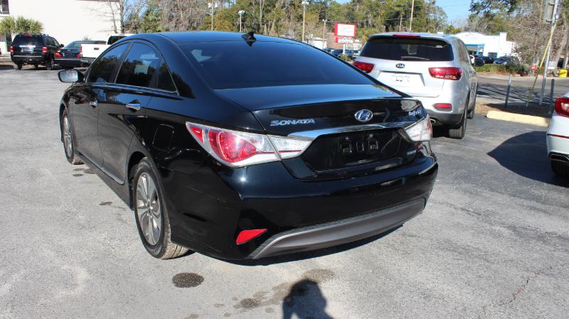 Hyundai Sonata Hybrid Sedan 2013