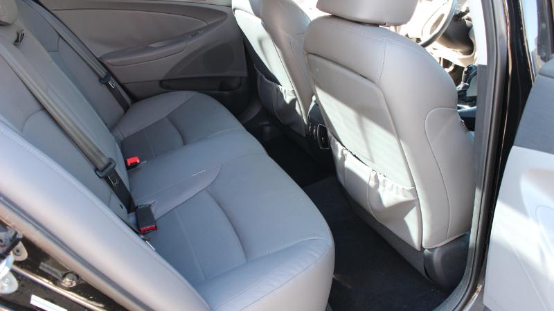 Hyundai Sonata Hybrid Sedan 2013