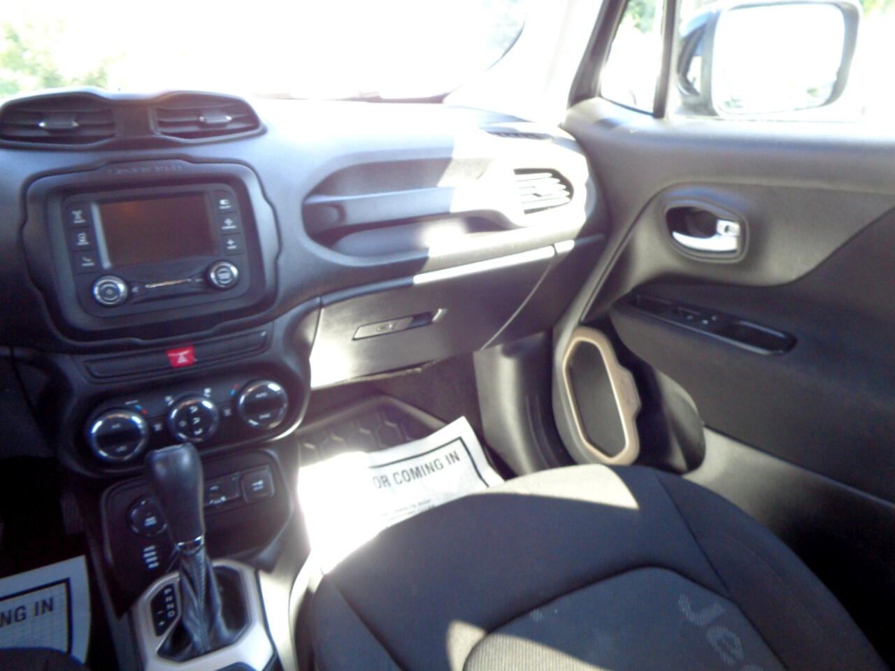 Jeep Renegade Latitude 4WD 2015 Jeep Renegade Latitude 4WD 2015