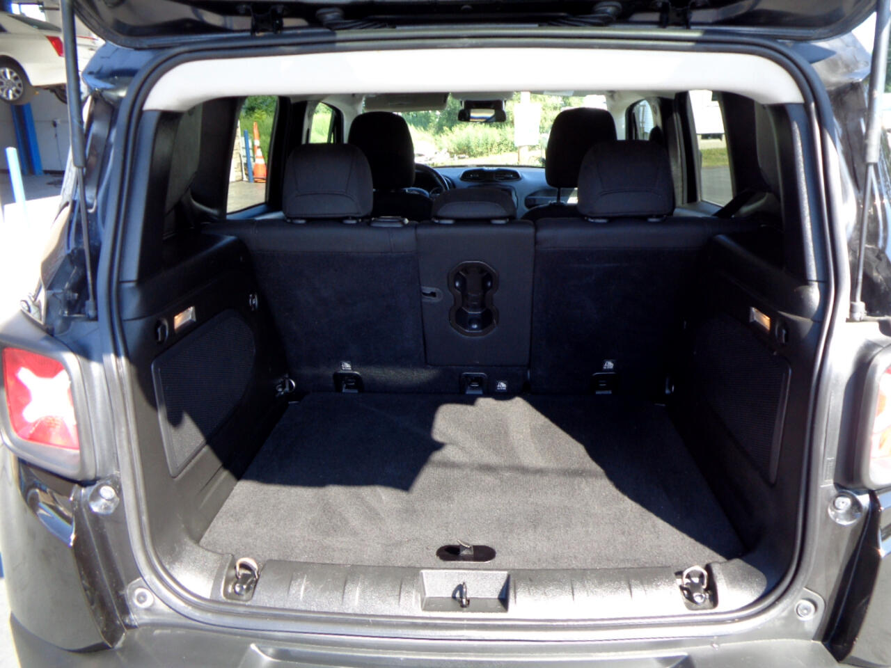 Jeep Renegade Latitude 4WD 2015 Jeep Renegade Latitude 4WD 2015