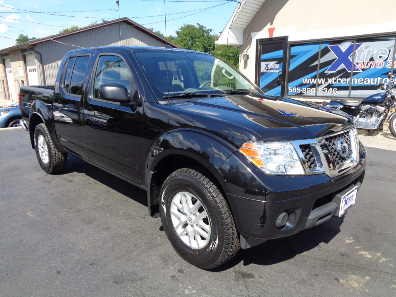 Nissan Frontier PRO-4X Crew Cab 5AT 4WD 2016 Nissan Frontier PRO-4X Crew Cab 5AT 4WD 2016