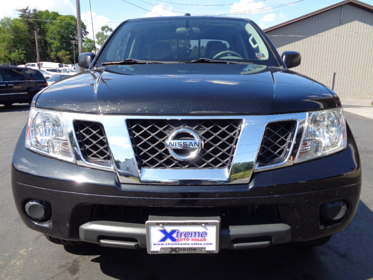Nissan Frontier PRO-4X Crew Cab 5AT 4WD 2016 Nissan Frontier PRO-4X Crew Cab 5AT 4WD 2016